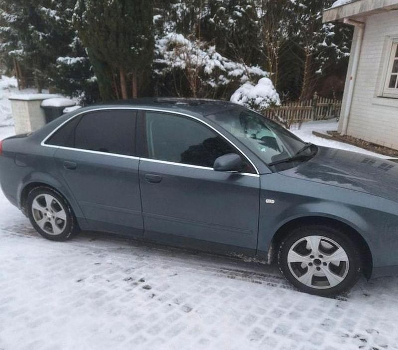 Gebraucht Audi A4 131 PS (96 kW) 2002 Silber Limousine