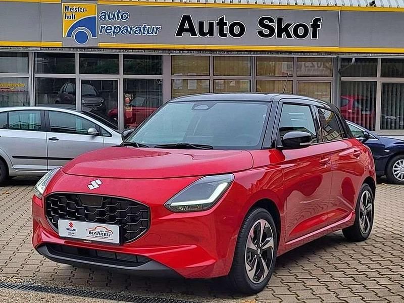Rot Gebraucht 2024 Suzuki Swift Comfort+ Limousine | 19.501 € (Etwas zu teuer) - Bild 1/4