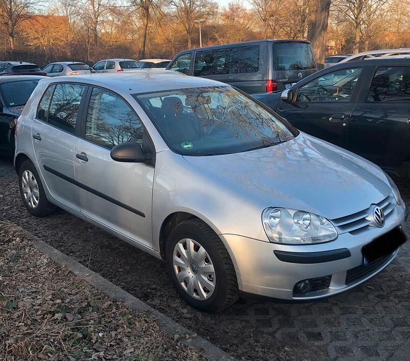 Gebraucht VW Golf V 105 PS (77 kW) 2007 Silber Limousine