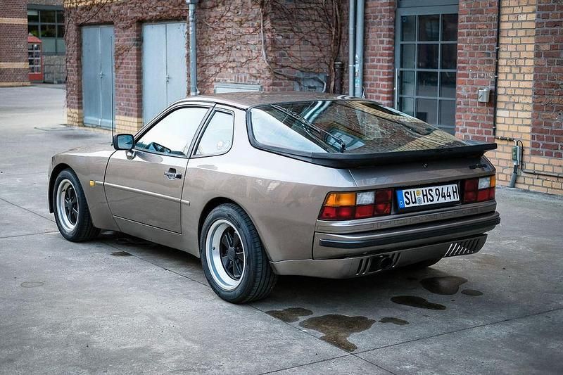 Gebraucht Porsche 944 163 PS (119 kW) 1983 Braun Coupé