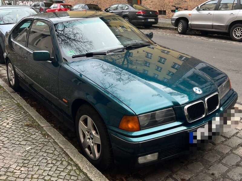 Grün Gebraucht 1998 BMW 316 Coupé | 2.000 € (Fairer Preis) - Bild 1/4