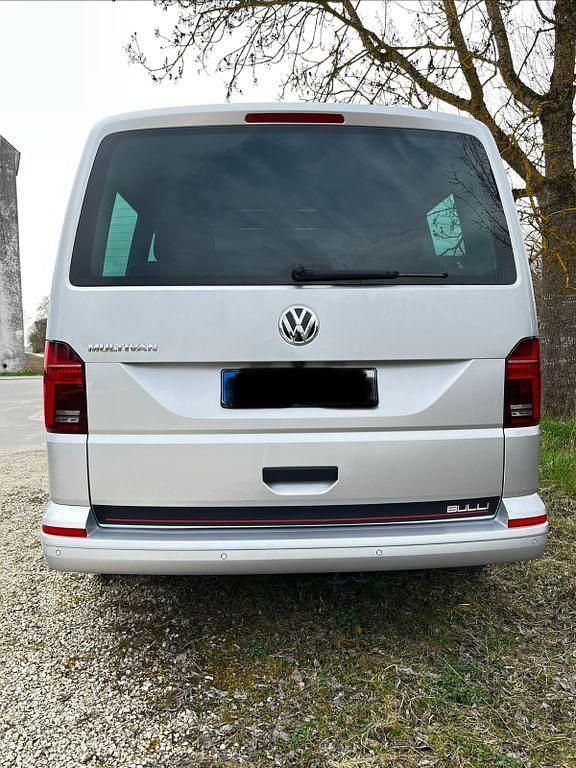 Gebraucht VW Multivan 150 PS (110 kW) 2021 Silber Van