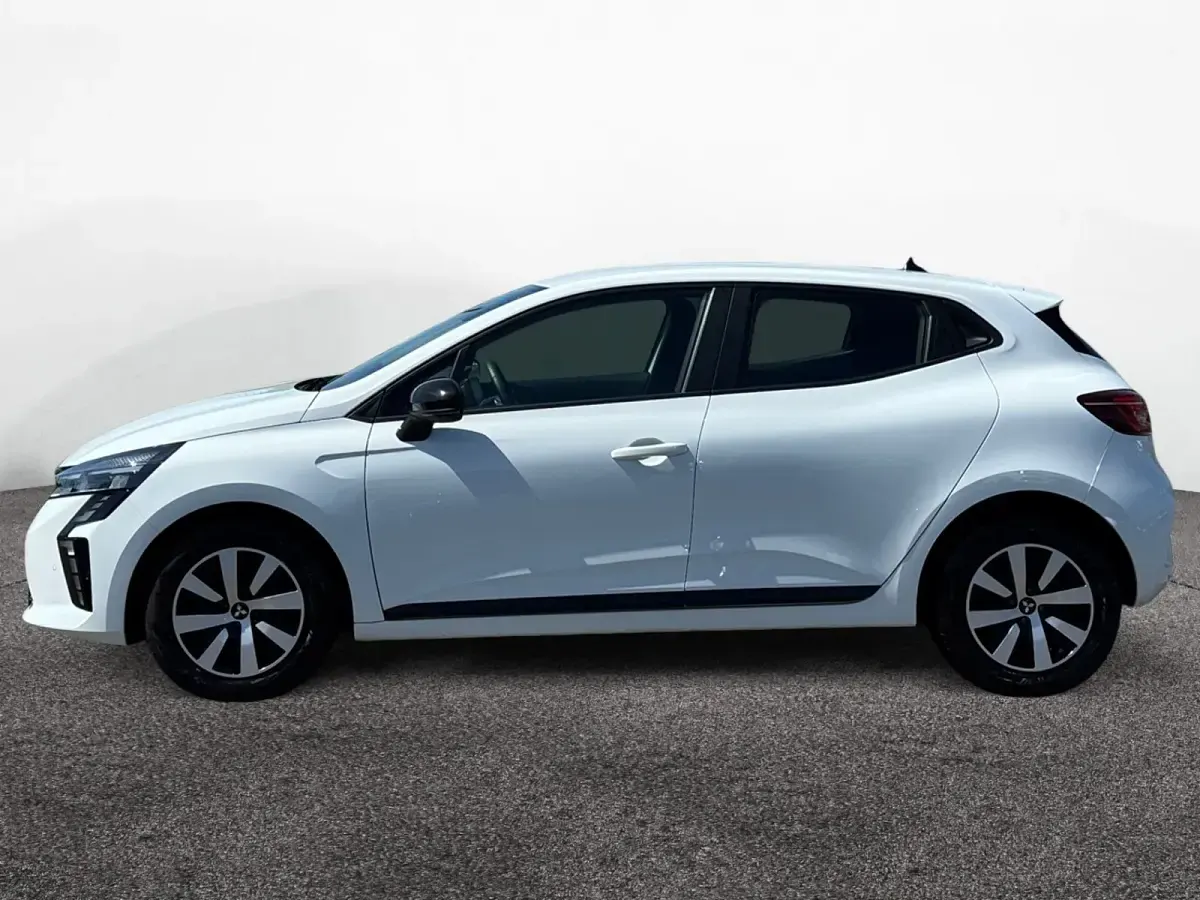 Gebraucht Mitsubishi Colt Invite 91 PS (66 kW) 2024 Arctic white Kleinwagen