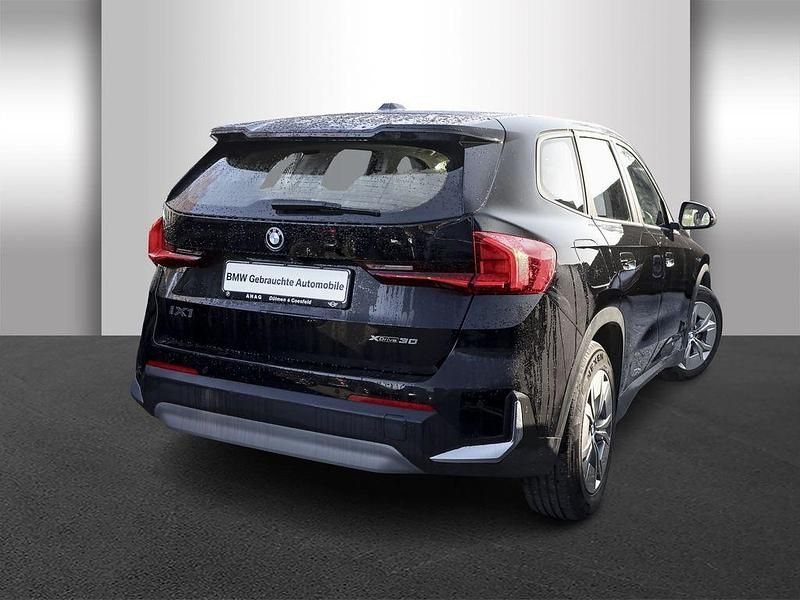 Gebraucht BMW iX1 Performance 230 kW (313 PS) 2023 Schwarz SUV