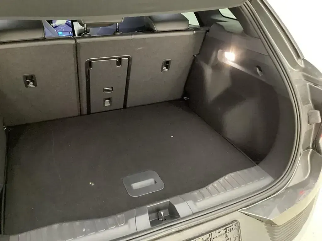 Używany Ford Explorer 250 kW (340 KM) 2025 Szary SUV