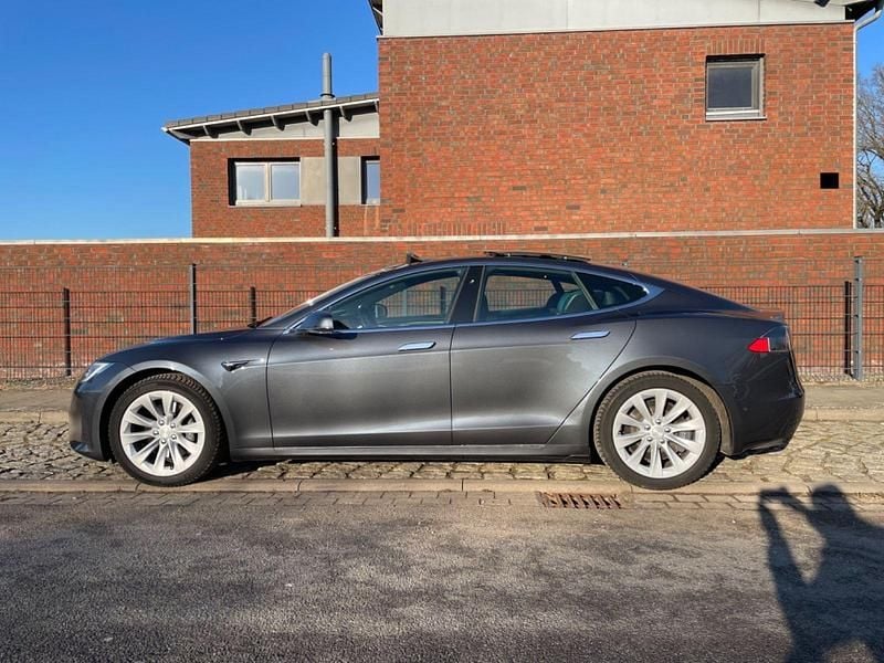 Gebraucht Tesla Model S 244 kW (332 PS) 2018 Grau Kleinwagen