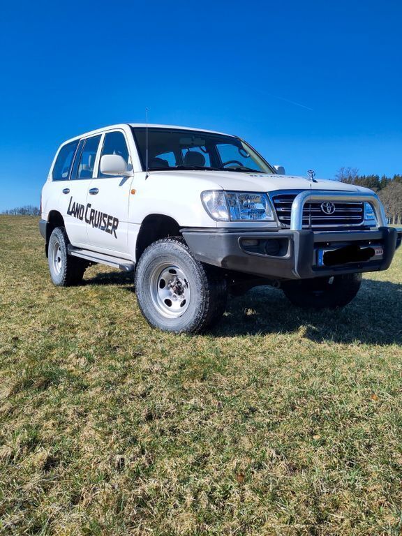 Weiß Gebraucht 2006 Toyota Land Cruiser SUV | 58.500 € - Bild 1/4