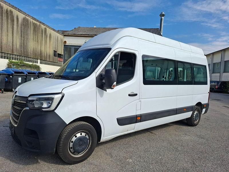 Second-hand Renault Master 135 CP (99 kW) 2021 Alb Monovolum
