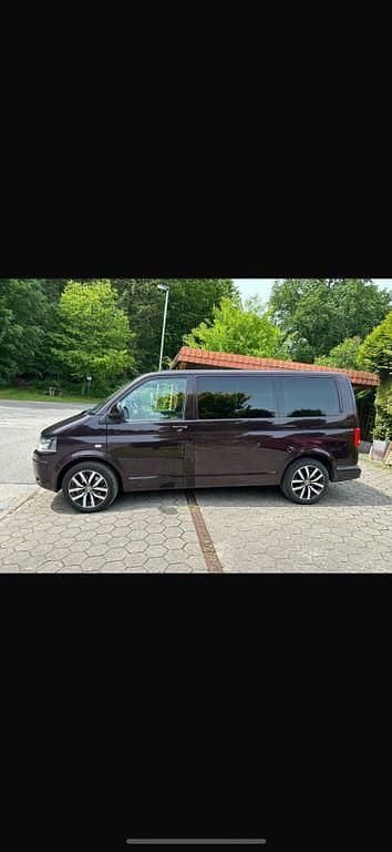 Second-hand VW T5 179 CP (131 kW) 2014 Negru Van