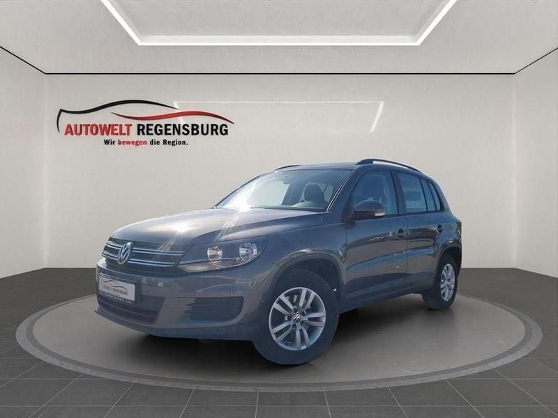 Gebraucht VW Tiguan Trendline 122 PS (89 kW) 2013 Grau SUV