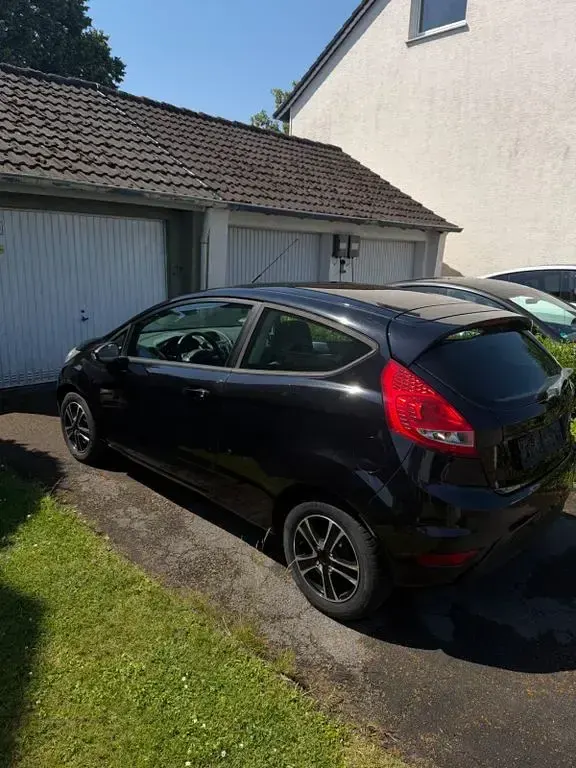 Gebraucht Ford Fiesta 60 PS (44 kW) 2009 Schwarz Limousine