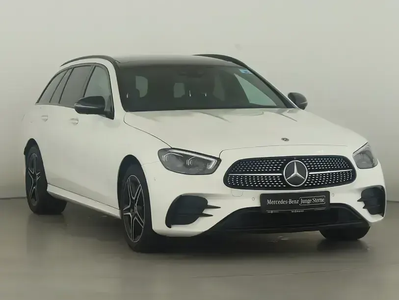 Gebraucht Mercedes E300 AMG 194 PS (142 kW) 2022 Polarweiss uni Kombi