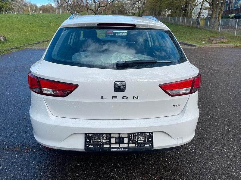 Gebraucht Seat Leon ST Style 105 PS (77 kW) 2015 Weiß Kombi
