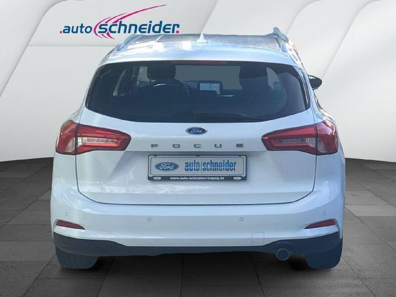 Gebraucht Ford Focus Cool & Connect 120 PS (88 kW) 2018 Frostweiß Kombi