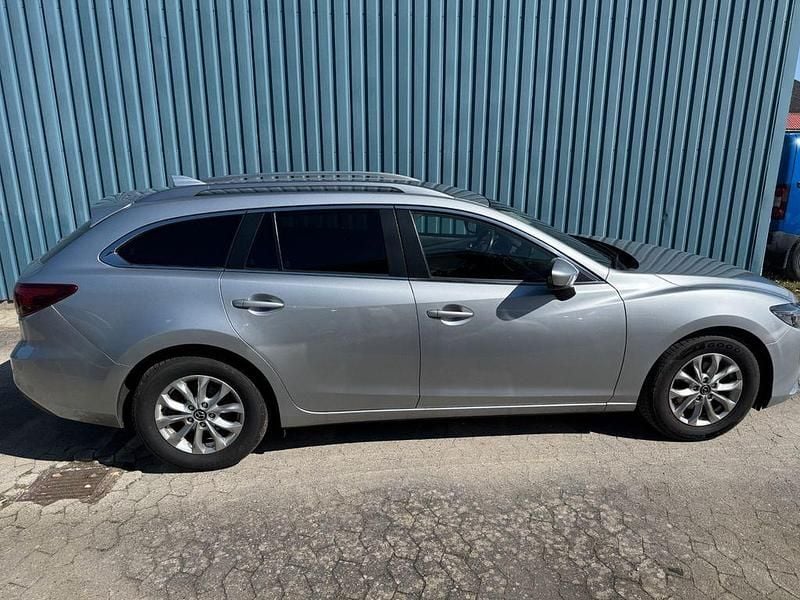 Usado Mazda 6 150 HP (110 kW) 2017 Prateado Carrinha