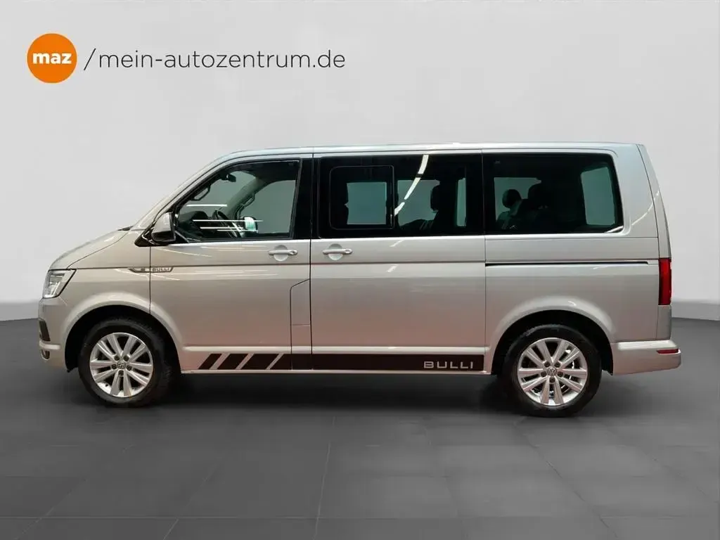 Gebraucht VW Multivan Highline 150 PS (110 kW) 2019 Reflexsilber metallic Van / Kleinbus