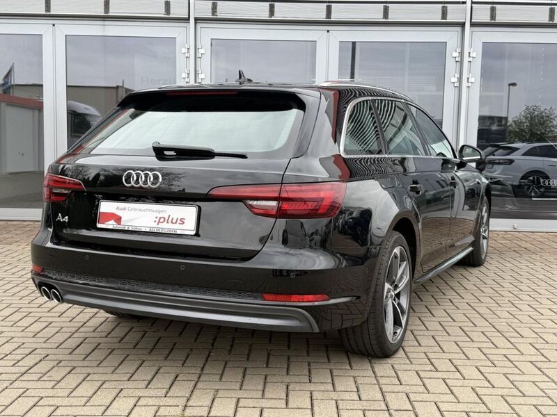 Gebraucht Audi A4 Design 190 PS (139 kW) 2017 Mythosschwarz metallic Kombi
