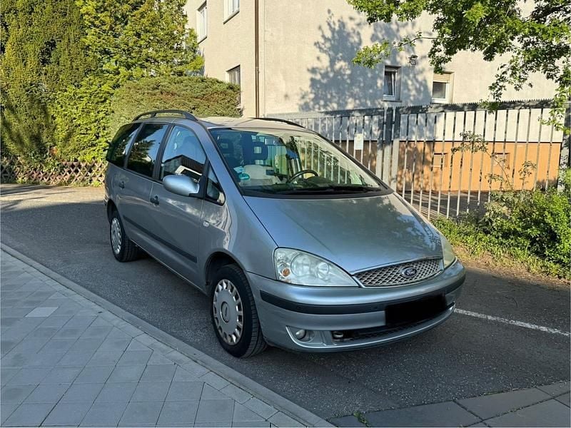 Second-hand Ford Galaxy 116 CP (85 kW) 2004 Verde Monovolum