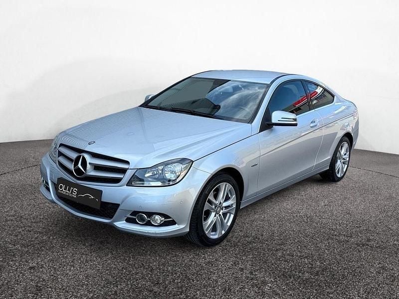 Silber Gebraucht 2011 Mercedes C180 Coupé | 11.000 € (Fairer Preis) - Bild 1/4