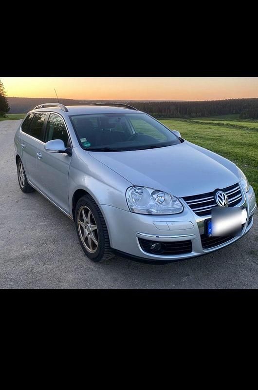 Gebraucht VW Golf V Comfortline 122 PS (89 kW) 2009 Silber Kombi