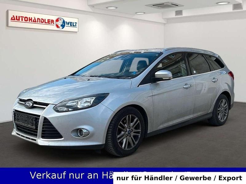 Gebraucht Ford Focus Titanium 125 PS (91 kW) 2013 Silber Kombi
