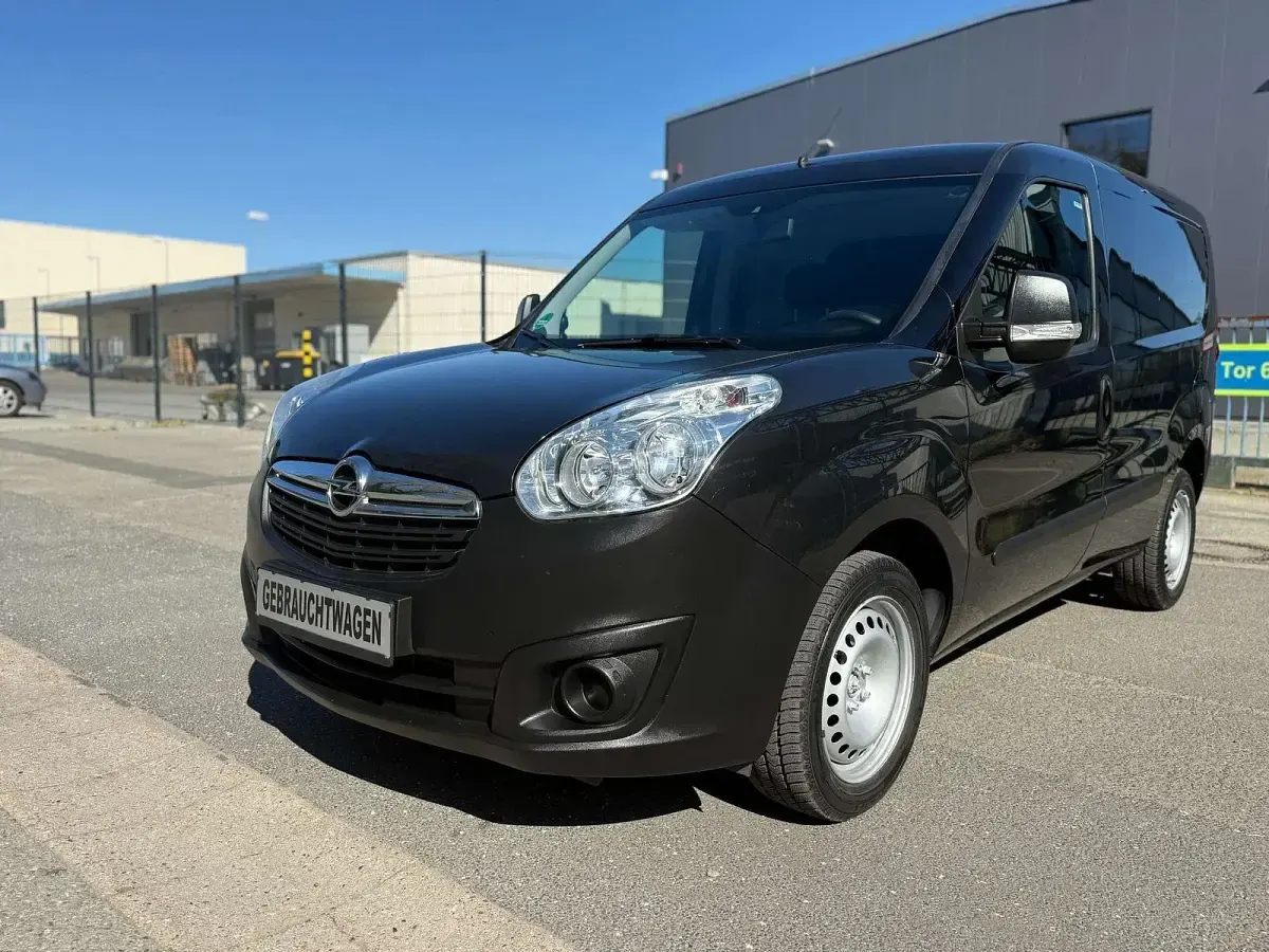 Occasion Opel Combo 95 ch (69 kW) 2017 Noir Monospace
