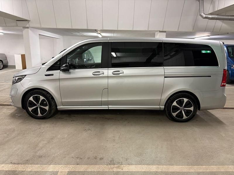 Gebraucht Mercedes EQV300 Avantgarde 150 kW (204 PS) 2021 Grau Van / Kleinbus