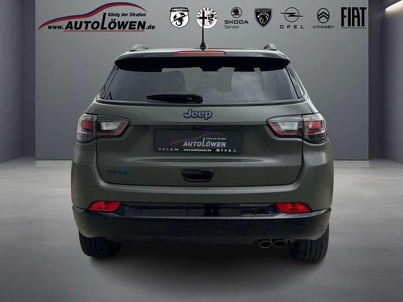 Gebraucht Jeep Compass Limited 179 PS (131 kW) 2021 Grün SUV