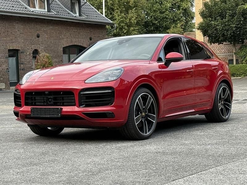 Rot Gebraucht 2023 Porsche Cayenne Coupe GTS Coupé | 115.790 € - Bild 1/4
