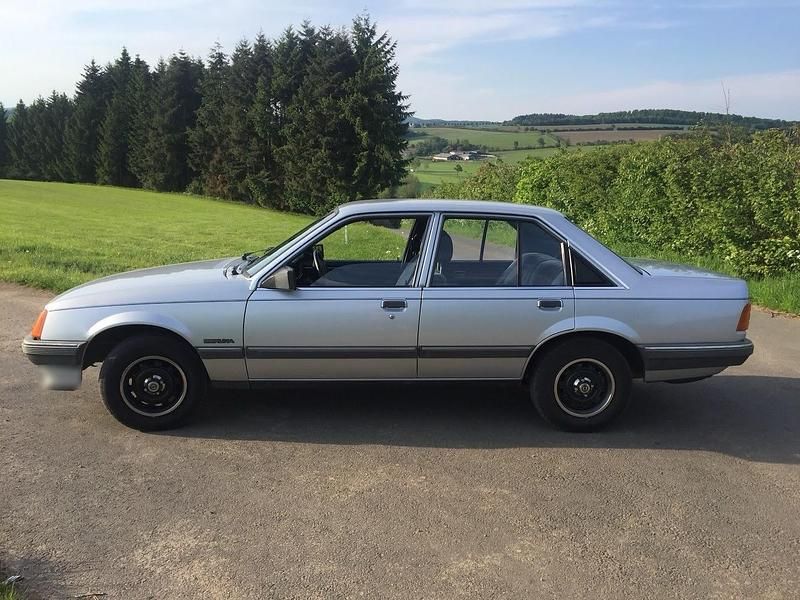 Gebraucht Opel Rekord 110 PS (80 kW) 1984 Silber Limousine