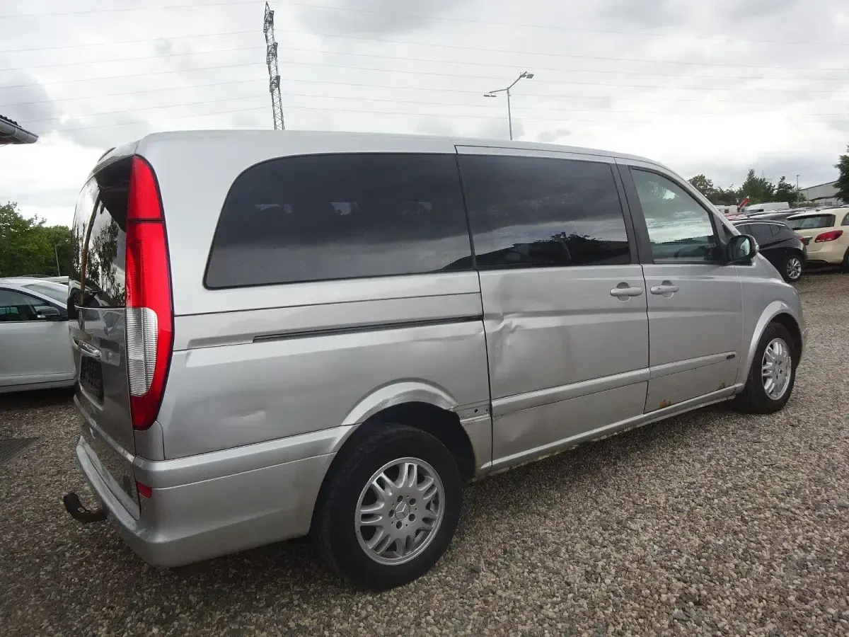 Gebraucht Mercedes Viano 150 PS (110 kW) 2005 Silber Van / Kleinbus
