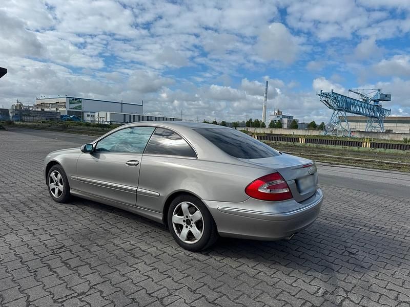Second-hand Mercedes CLK320 2004 Gri Coupe