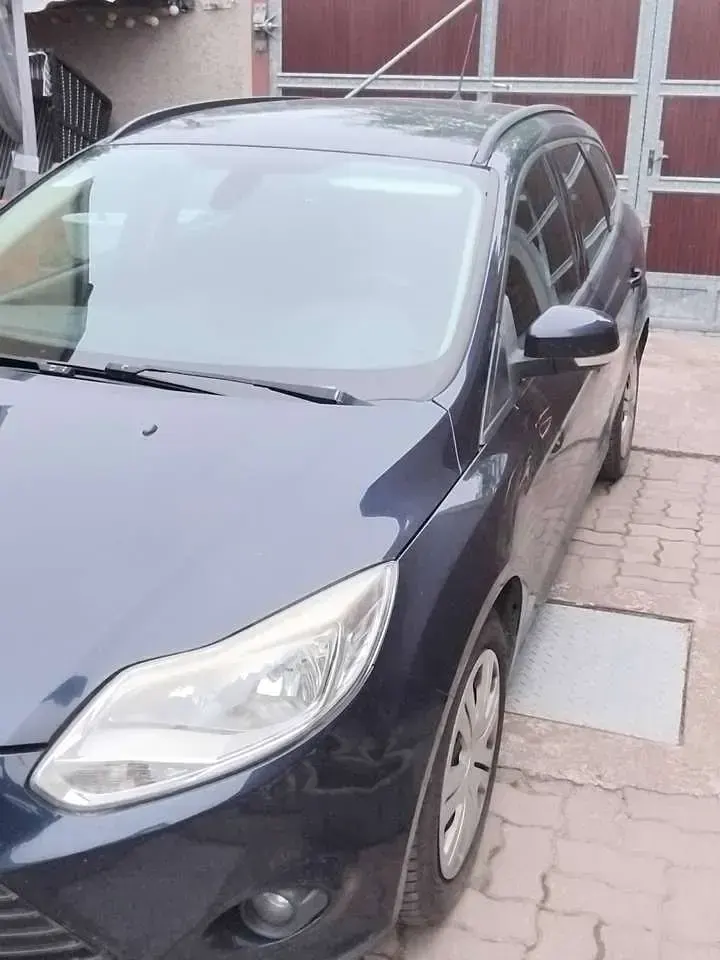 Gebraucht Ford Focus 116 PS (85 kW) 2012 Blau Kombi
