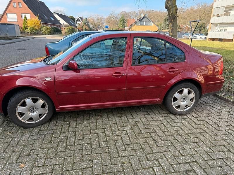 Gebraucht VW Bora 115 PS (84 kW) 1999 Rot Limousine