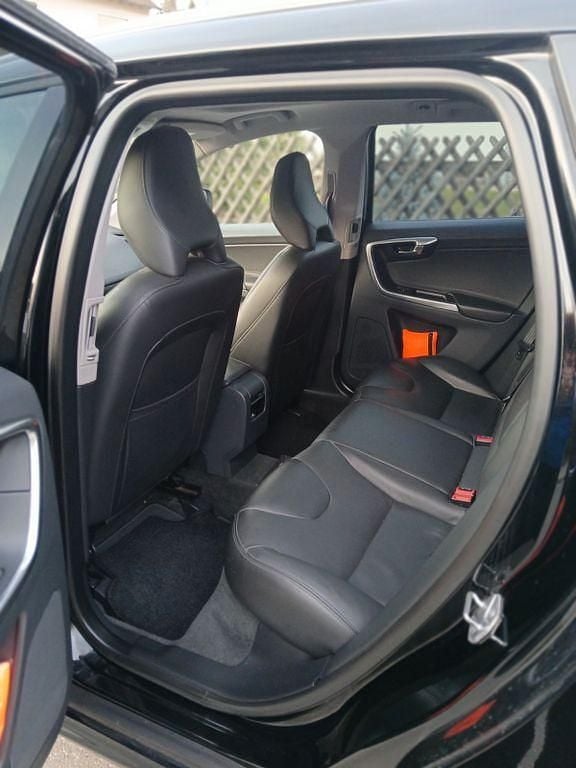 Gebraucht Volvo XC60 Summum 190 PS (139 kW) 2016 Schwarz SUV