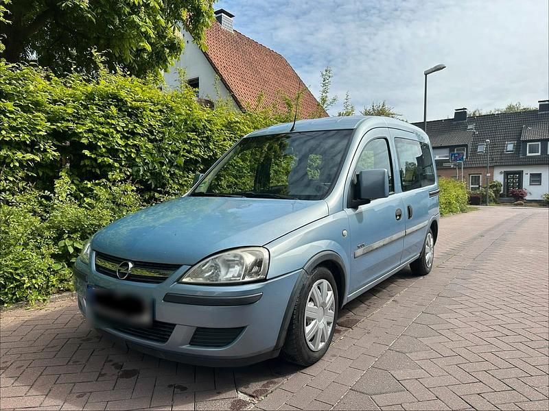 Usata Opel Combo 97 CV (71 kW) 2004 Andere farben Monovolume