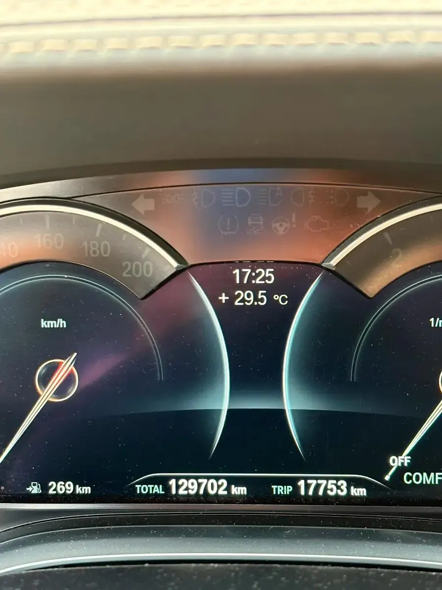 Gebraucht BMW 750 Sport Line 450 PS (330 kW) 2026 Andere farben Limousine
