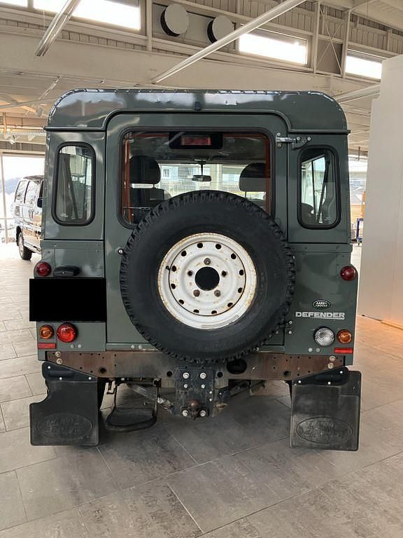 Gebraucht Land Rover Defender 122 PS (89 kW) 2013 Grün Kombi