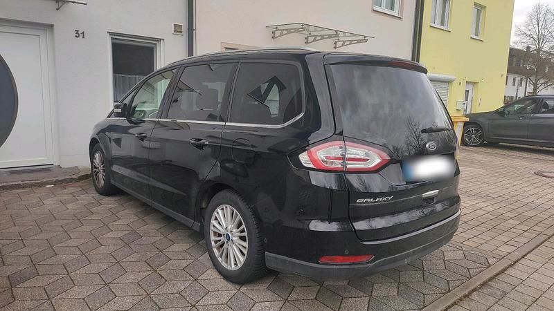 Gebraucht Ford Galaxy Titanium 209 PS (153 kW) 2017 Schwarz Van / Kleinbus
