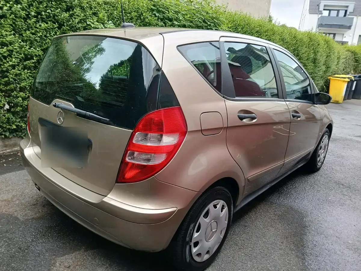 Gebraucht Mercedes A150 95 PS (69 kW) 2005 Gold Van / Kleinbus