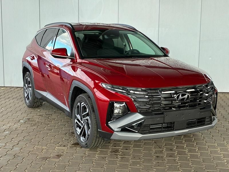 Neu Hyundai Tucson 215 PS (158 kW) 2025 Ultimate red SUV