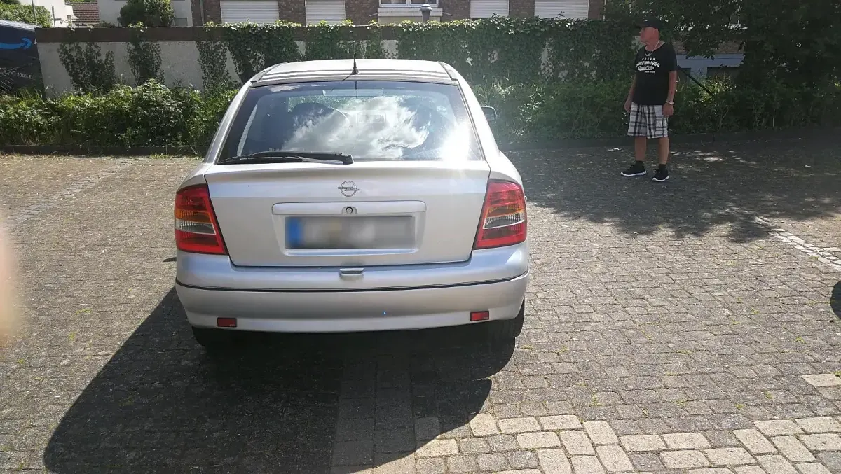 Gebraucht Opel Astra Comfort 101 PS (74 kW) 2002 Silber Coupé