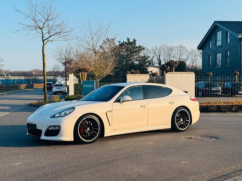 Gebraucht Porsche Panamera 4S Sport 400 PS (294 kW) 2011 Weiß Limousine