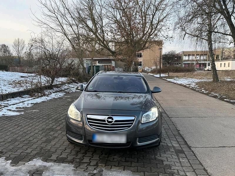 Gebraucht Opel Insignia 163 PS (119 kW) 2010 Grau Kombi