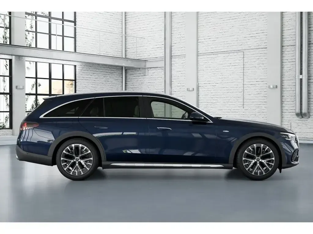 Gebraucht Mercedes E300 197 PS (144 kW) 2025 Nautikblau Kombi