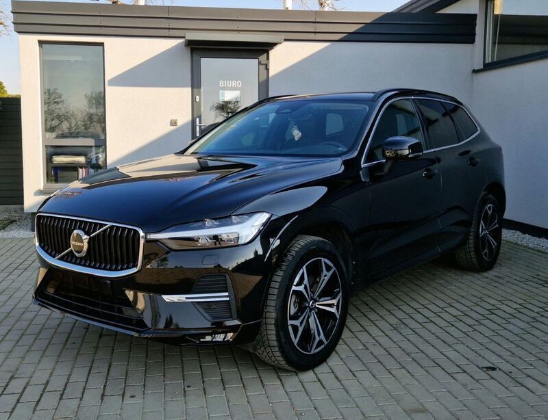 Schwarz Gebraucht 2021 Volvo XC60 Momentum SUV | 35.900 € (Fairer Preis) - Bild 1/4