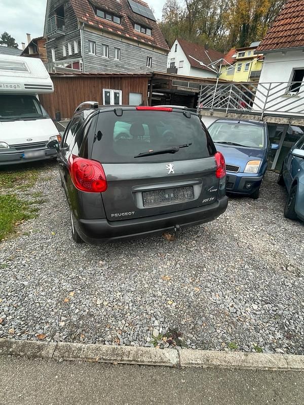 Gebraucht Peugeot 207 95 PS (69 kW) 2009 Schwarz Limousine