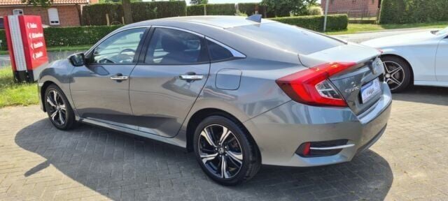 Gebraucht Honda Civic Executive 182 PS (133 kW) 2018 Andere farbe metallic