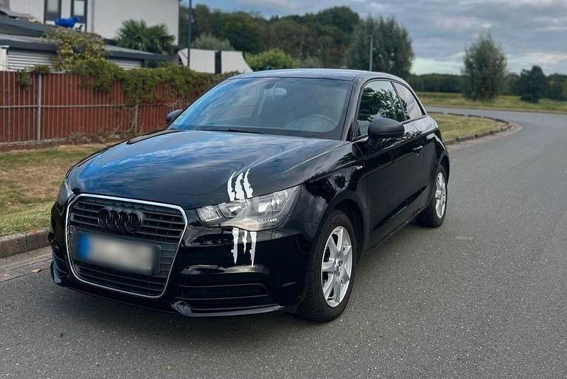 Schwarz Gebraucht 2011 Audi A1 Attraction Kleinwagen | 5.600 € (Fairer Preis) - Bild 1/4