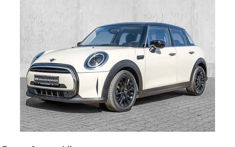 Weiß Gebraucht 2022 Mini Cooper Clubman Classic Kombi | 20.940 € (Guter Preis) - Bild 1/4